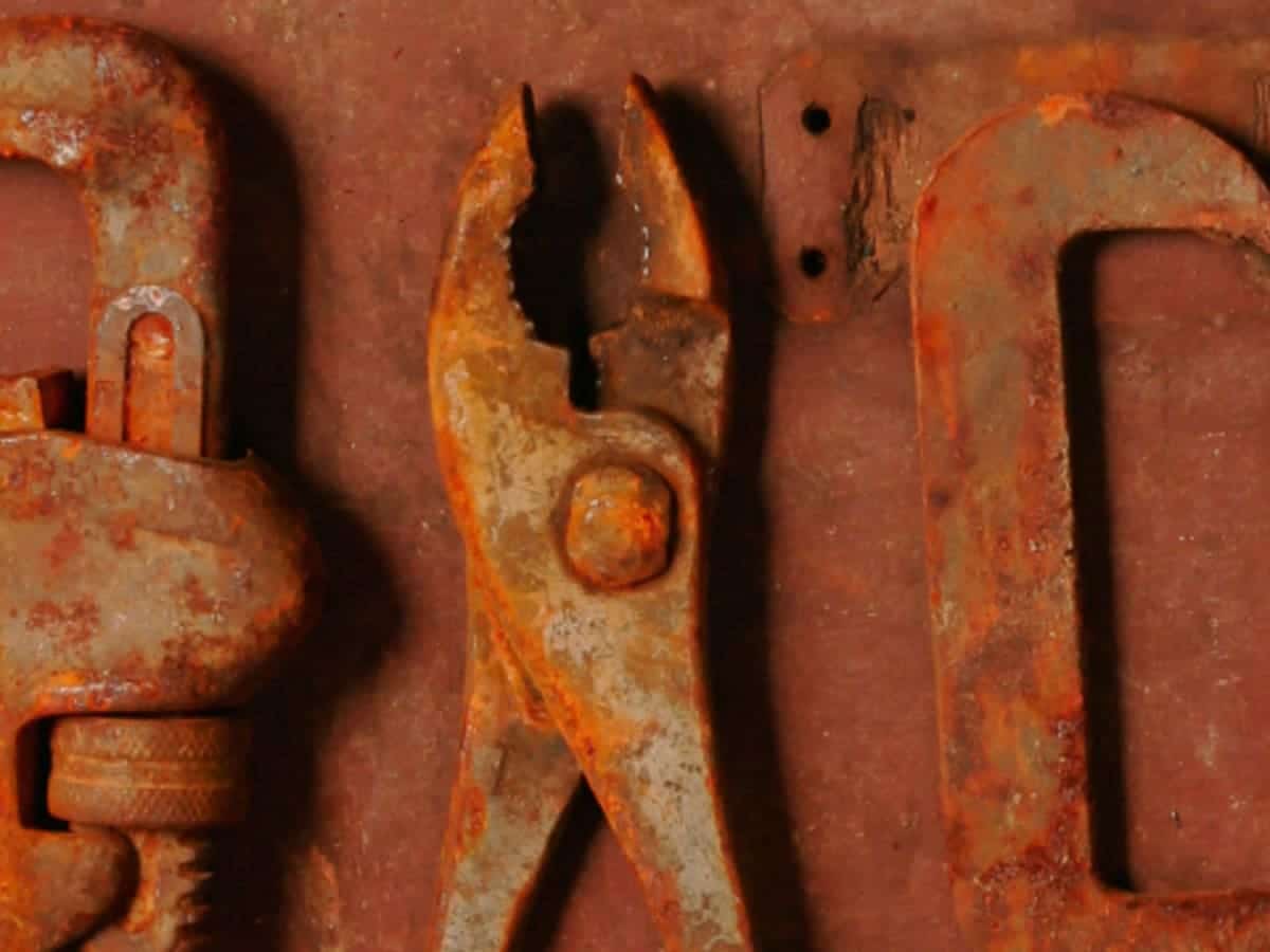 removing rust from clothes by HLPR
